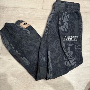 Nike Charcoal and Black Patterned Joggers